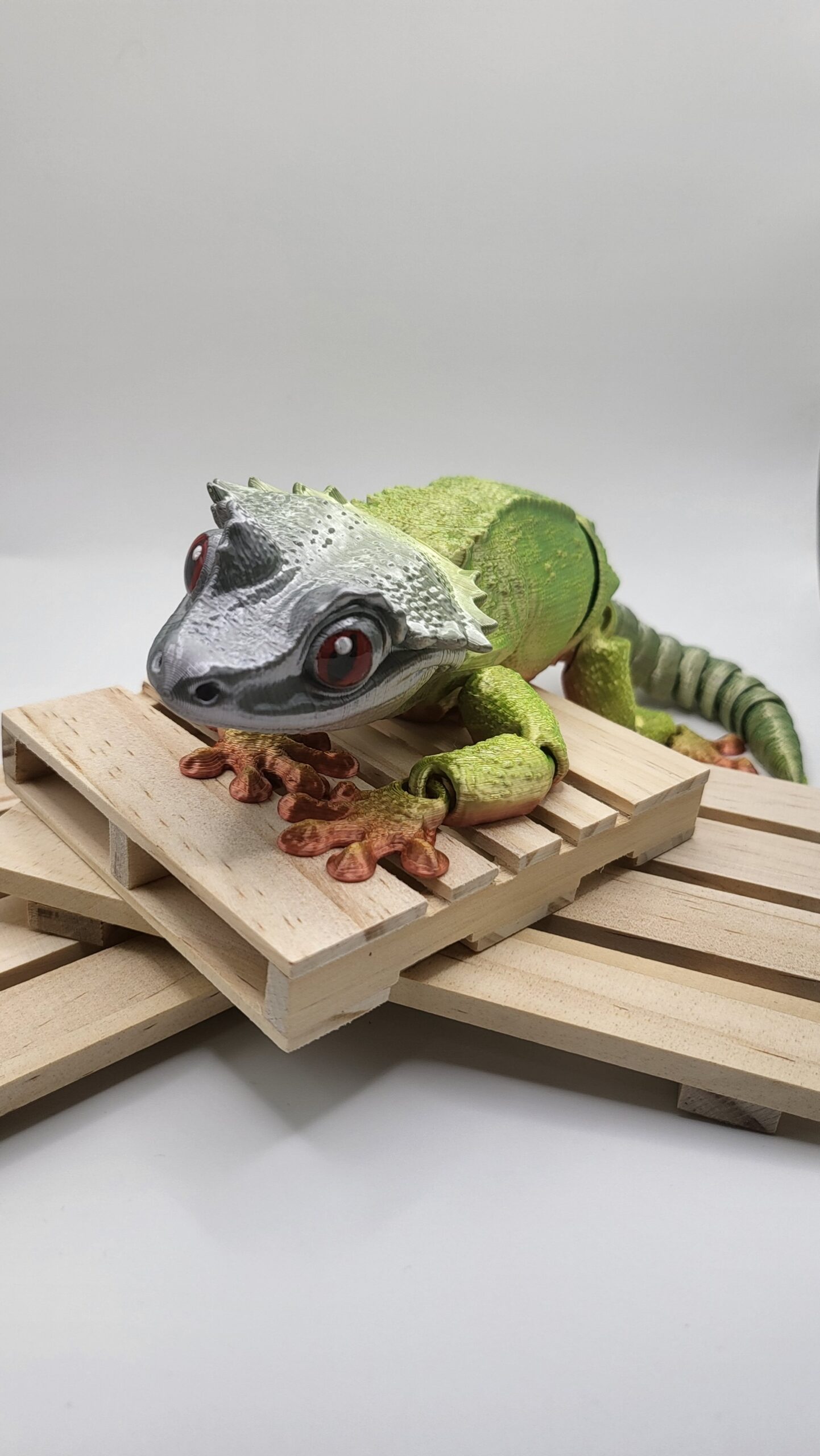 20230408_180707 Large Articulated Crested Gecko - Image 1